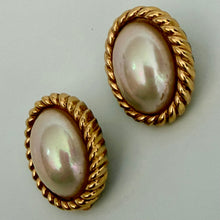 Charger l'image dans la galerie, Jolies boucles d’oreilles clips vintage signées Christian Dior Germany