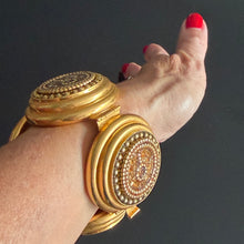 Charger l'image dans la galerie, Beau et rare set vintage couture bracelet et boucles d’oreilles Kalinger
