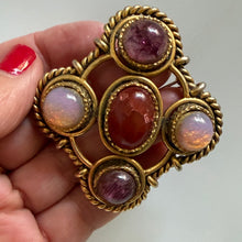 Load image into Gallery viewer, Belle et grande broche vintage signée Christian Dior Germany 197029