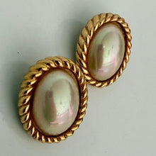 Charger l'image dans la galerie, Jolies boucles d’oreilles clips vintage signées Christian Dior Germany