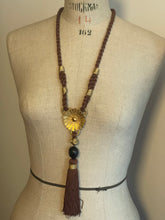 Charger l'image dans la galerie, Rare et beau collier sautoir en passementerie signé YSL