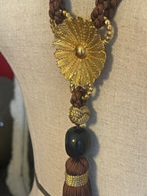 Charger l'image dans la galerie, Rare et beau collier sautoir en passementerie signé YSL