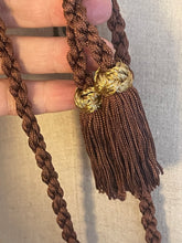 Charger l'image dans la galerie, Rare et beau collier sautoir en passementerie signé YSL