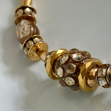Charger l'image dans la galerie, Sublime collier vintage couture signé Recto-Verso métal doré et résine