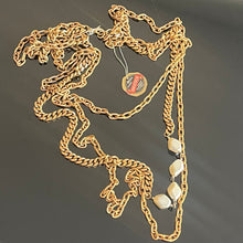 Charger l'image dans la galerie, Long collier sautoir métal doré et perles Henry