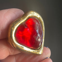 Load image into Gallery viewer, Pretty heart brooch in gold-tone metal and red resin by YSL