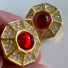 Charger l'image dans la galerie, Sublime et rare set Carven métal doré, pierres blanches et cabochons de verre rouge