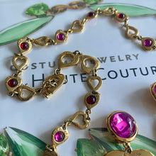 Charger l'image dans la galerie, Rare et sublime parure vintage collier + boucles d’oreilles pendantes cœurs YSL par Goossens