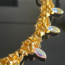 Charger l'image dans la galerie, Atalante, par les ateliers Yves Saint Laurent, très beau collier en métal doré