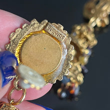 Charger l'image dans la galerie, Grandes boucles clips vintage couture signées Satellite