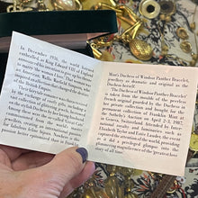 Charger l'image dans la galerie, The Duchess of Windsor Bracelet par Franklin Mint Limited