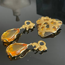 Charger l'image dans la galerie, Très joli set boucles clips + broche pendentif signés YSL