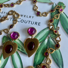 Charger l'image dans la galerie, Rare et sublime parure vintage collier + boucles d’oreilles pendantes cœurs YSL par Goossens