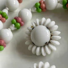 Charger l'image dans la galerie, Jolie parure collier et boucles d’oreilles en verre Louis Rousselet