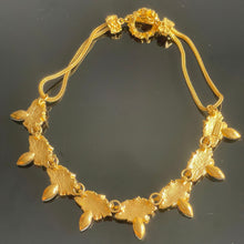 Charger l'image dans la galerie, Atalante, par les ateliers Yves Saint Laurent, très beau collier en métal doré