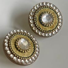 Charger l'image dans la galerie, Jolies boucles clips vintage en résine par Recto Verso