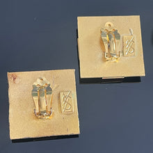 Charger l'image dans la galerie, Belles et rares boucles clips en céramique signées YSL, atelier Scemama