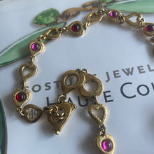 Charger l'image dans la galerie, Rare et sublime parure vintage collier + boucles d’oreilles pendantes cœurs YSL par Goossens
