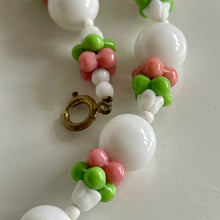 Charger l'image dans la galerie, Jolie parure collier et boucles d’oreilles en verre Louis Rousselet