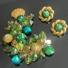 Charger l'image dans la galerie, Bel ensemble vintage couture bracelet et boucles clips Jacky de G