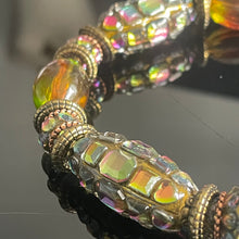 Charger l'image dans la galerie, RECTO VERSO, sublime collier pierres résinées multi couleurs