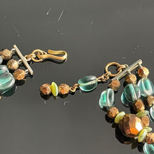 Charger l'image dans la galerie, Sublime collier triple rang en perles de verre de couleur époque années 50