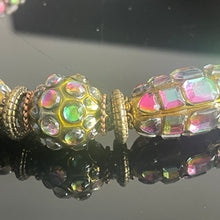 Charger l'image dans la galerie, RECTO VERSO, sublime collier pierres résinées multi couleurs