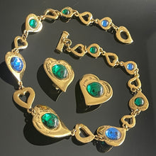 Charger l'image dans la galerie, YSL par Goossens, fabuleux set collier et boucles clips avec cabochons de verre verts et bleus