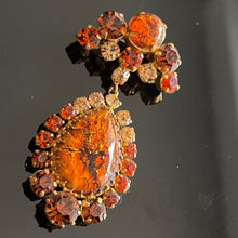 Charger l'image dans la galerie, Très belle broche ancienne avec cabochons en verre de Murano