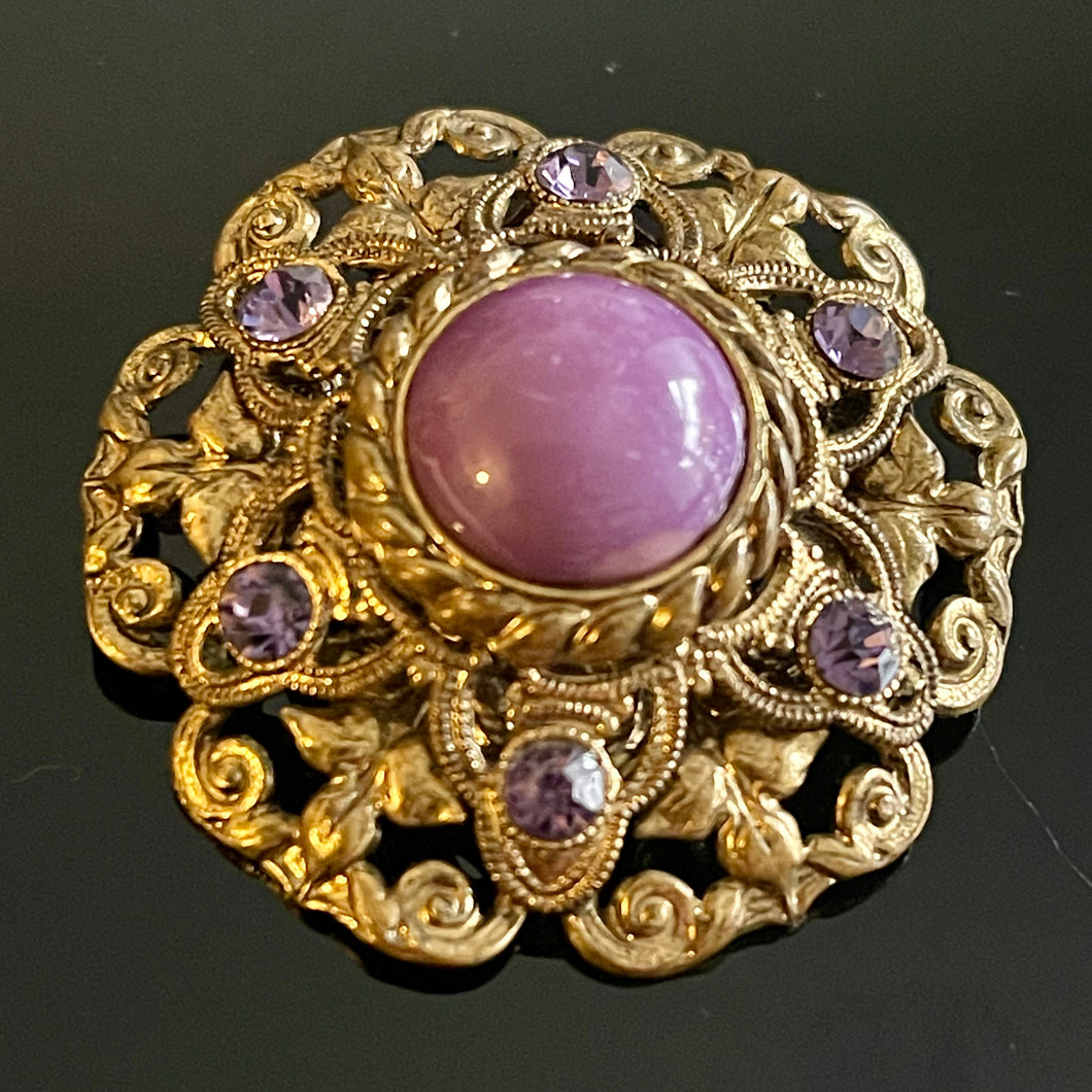 Jolie broche ancienne en métal doré et pierres violettes, W Germany