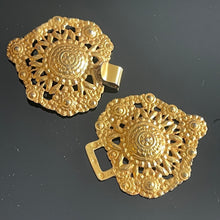 Charger l'image dans la galerie, Belle et grande boucle en vermeil époque 1900