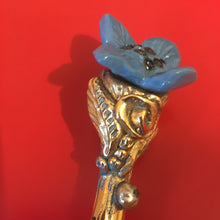 Charger l'image dans la galerie, KALINGER, Longue broche fleur vintage couture, podium size!
