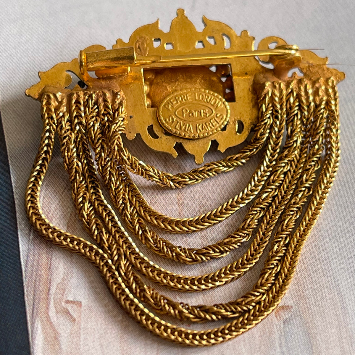 Broche Ancienne Style Empire - Pierre Lorion / Sylvia Karels - Métal Doré Parfait état