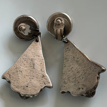 Load image into Gallery viewer, Kalinger, belles boucles clips vintage pendantes style Art déco
