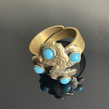 Charger l'image dans la galerie, Jolie bague vintage cabochons bleu turquoise signée Henry
