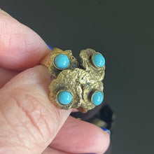 Charger l'image dans la galerie, Jolie bague vintage cabochons bleu turquoise signée Henry
