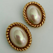 Charger l'image dans la galerie, Jolies boucles d’oreilles clips vintage signées Christian Dior Germany
