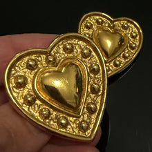 Load image into Gallery viewer, Belles boucles clips cœur vintage signées YSL
