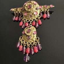 Charger l'image dans la galerie, Sublime grande broche pendentif en bronze doré, perles et pierres de couleur signée Henry
