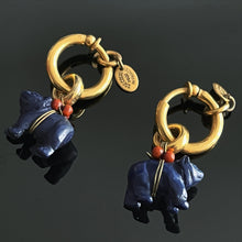 Charger l&#39;image dans la galerie, Zoé Coste, jolies boucles clips créoles vintage avec oursons en pendants
