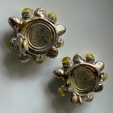 Charger l'image dans la galerie, Jolies boucles clips vintage Space âge signées Kalinger
