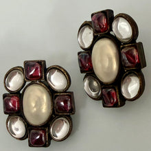 Charger l'image dans la galerie, Sublimes boucles d’oreilles clips vintage signées Poggi, Paris
