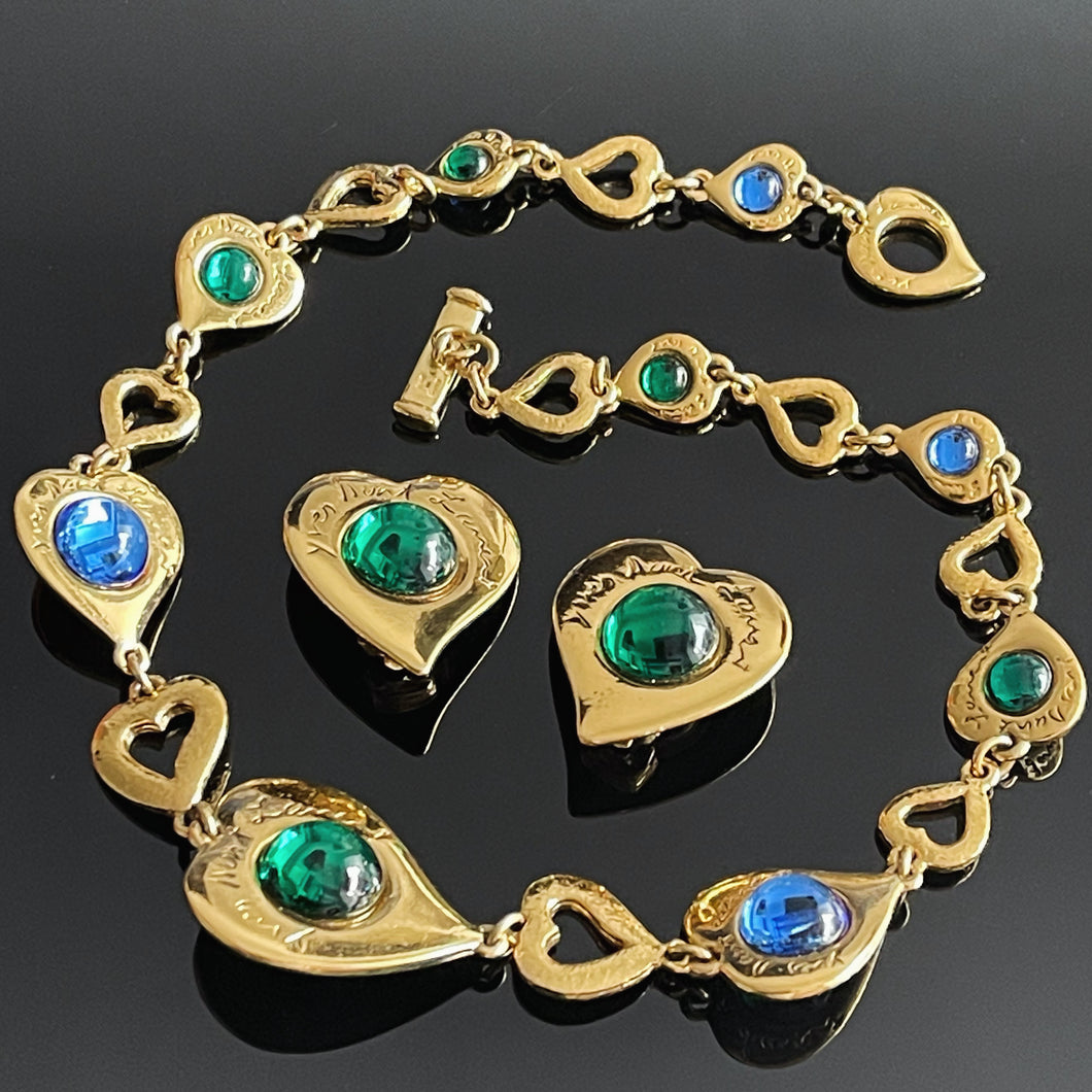 YSL par Goossens, fabuleux set collier et boucles clips avec cabochons de verre verts et bleus