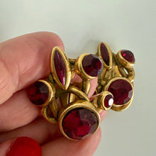 Charger l'image dans la galerie, Jolies boucles d’oreilles clips vintage signées Taratata
