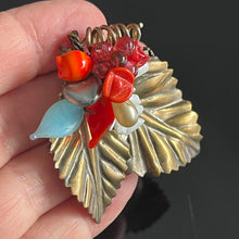 Charger l&#39;image dans la galerie, Belle broche ancienne Louis Rousselet motif feuille de vigne
