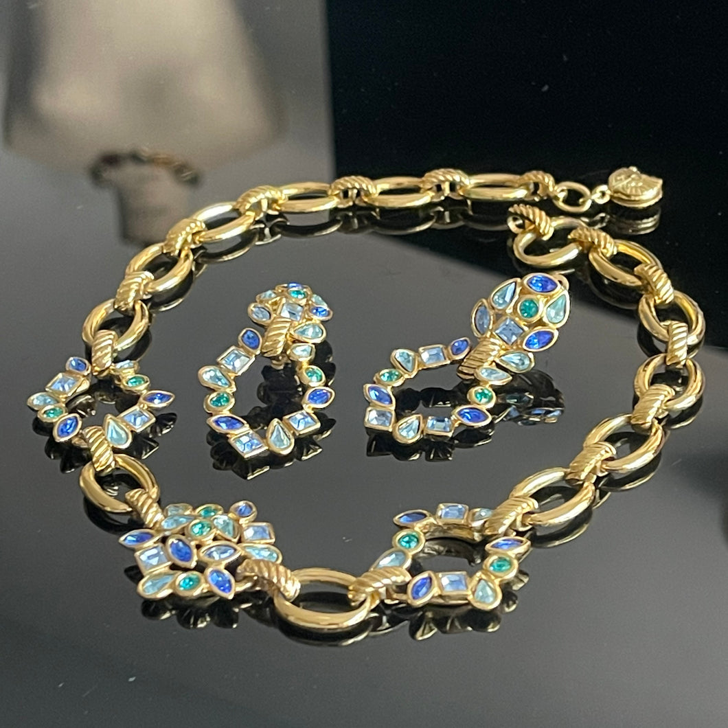 Jolie parure vintage collier + boucles pendantes pierres bleues signée YSL