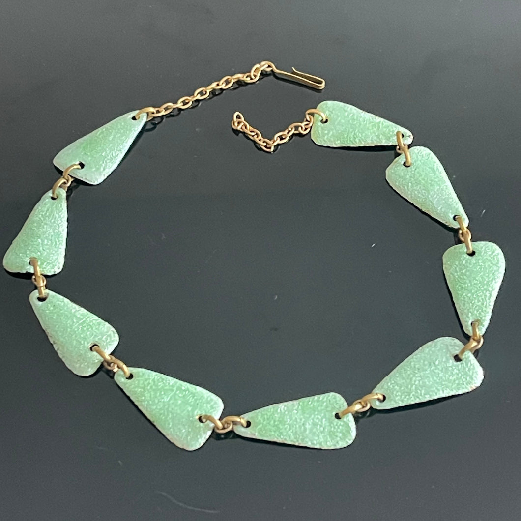 Joli collier vintage en métal émaillé, années 60