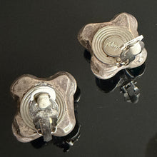 Charger l'image dans la galerie, Jolis petits clips vintage couture signés Kalinger
