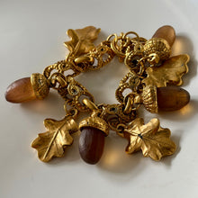 Charger l'image dans la galerie, Beau et rare bracelet vintage couture motif glands et feuilles de chêne signé Kalinger
