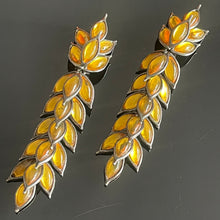 Charger l&#39;image dans la galerie, Rares longues boucles d’oreilles épis de blé Goossens pour YSL
